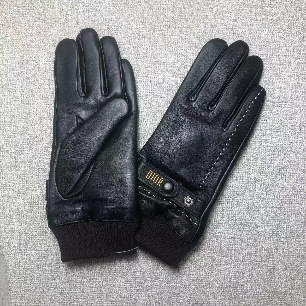 24D82SDE Stylish gloves