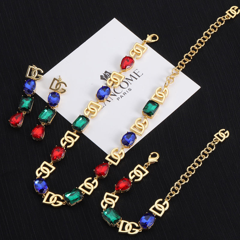1XA5833XDE Stylish Earrings Bracelets Necklaces