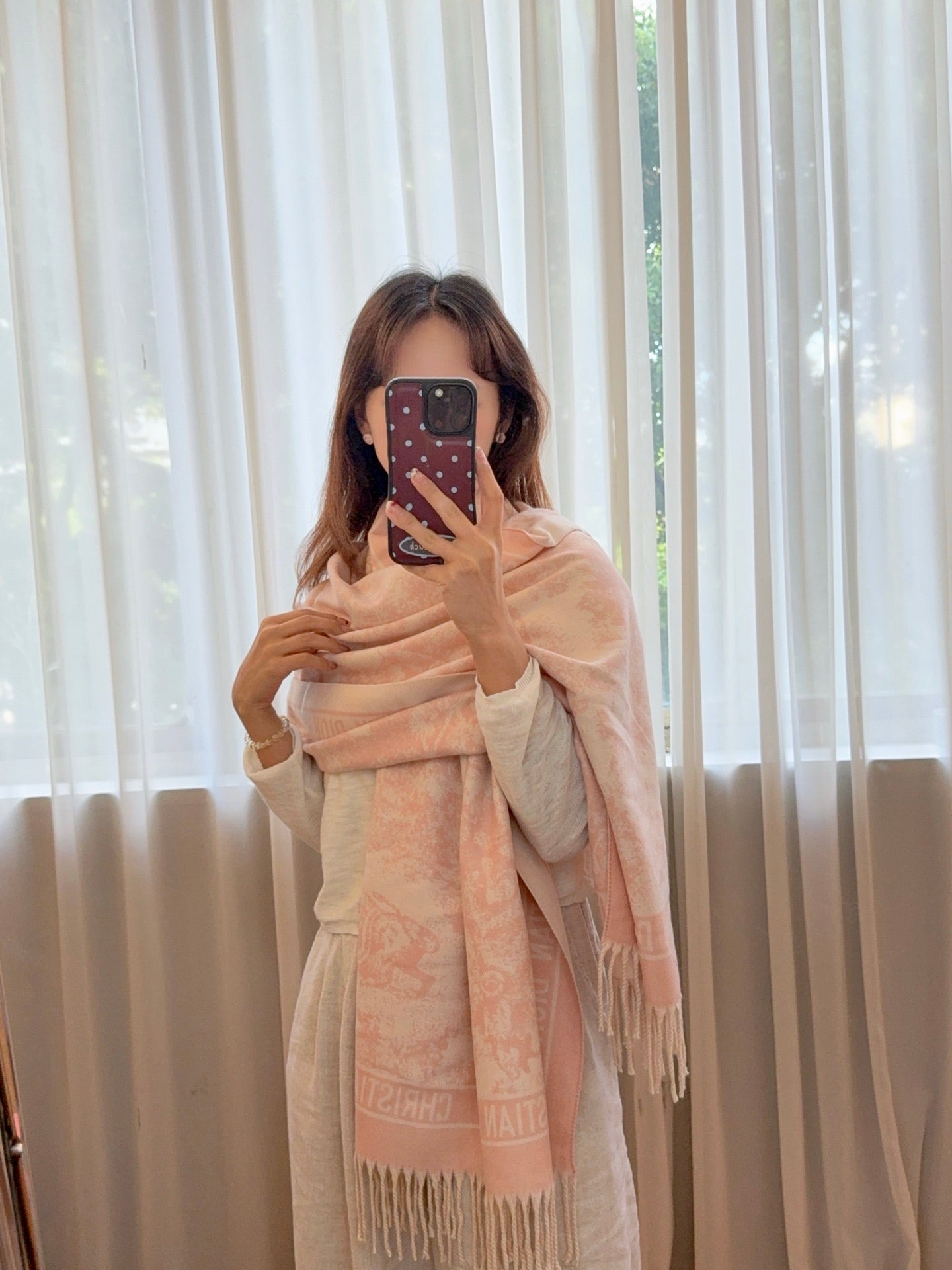 185ZD70WDE Stylish Winter Scarves
