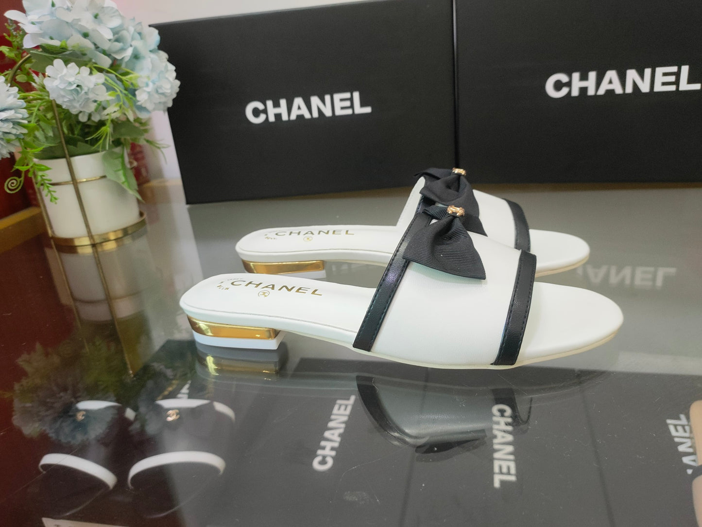 14C31ZDE Stylish slippers