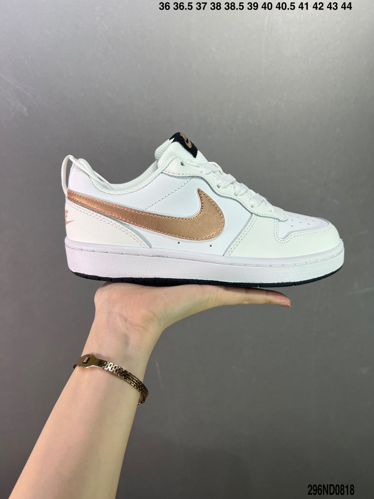 4YN40ZDE Stylish Sneakers (No Box, August-October Big Sale)
