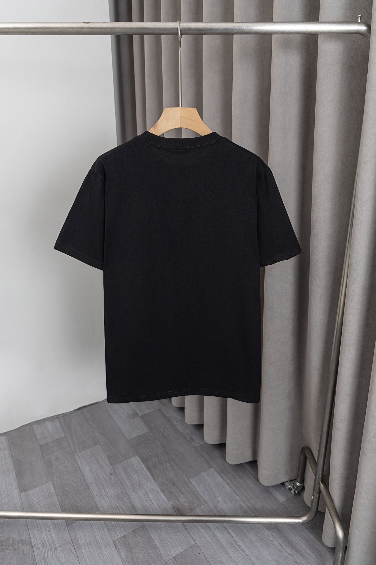 125WA4UDE Stylish T-shirts