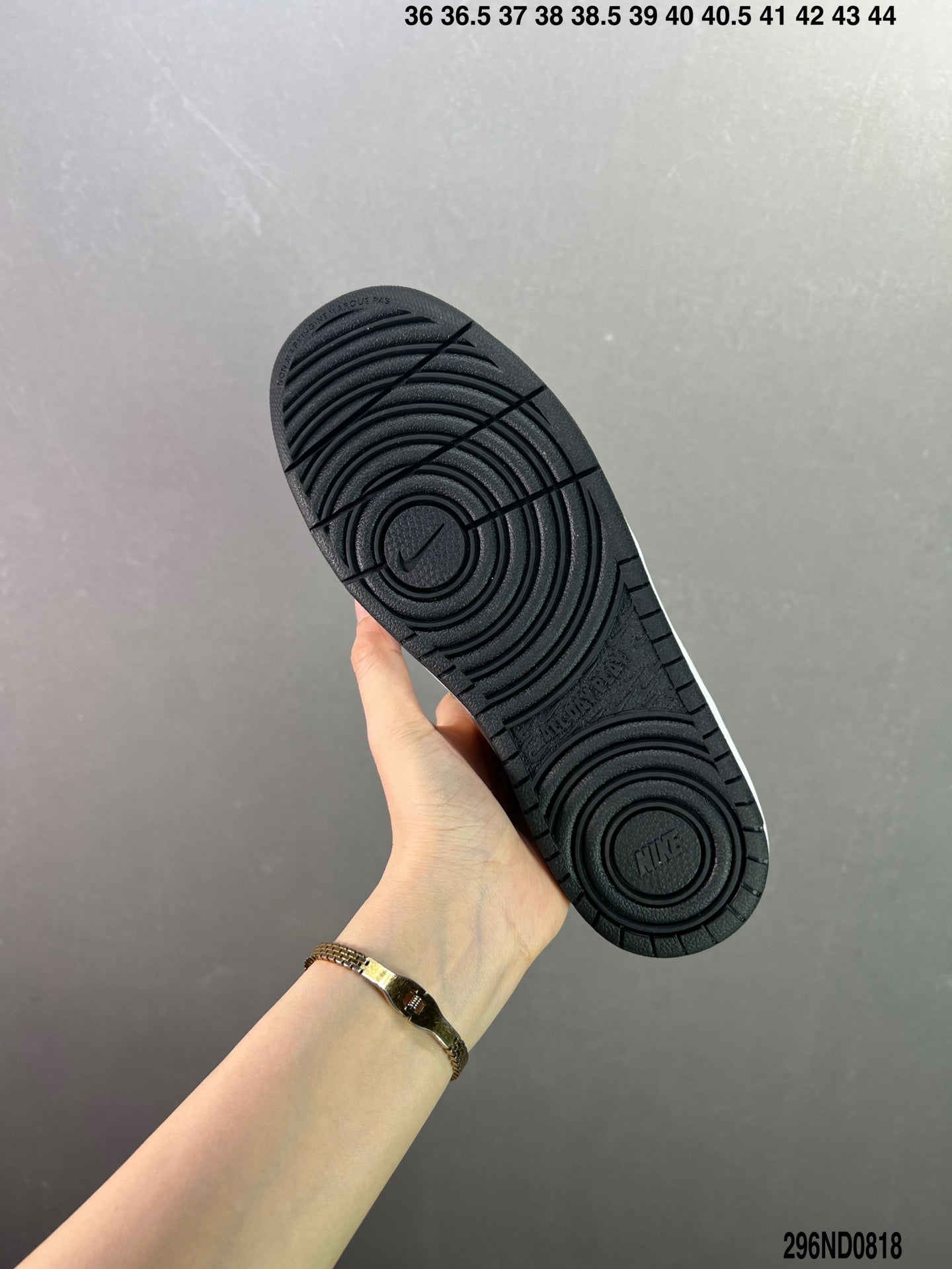 4YN40ZDE Stylish Sneakers (No Box, August-October Big Sale)