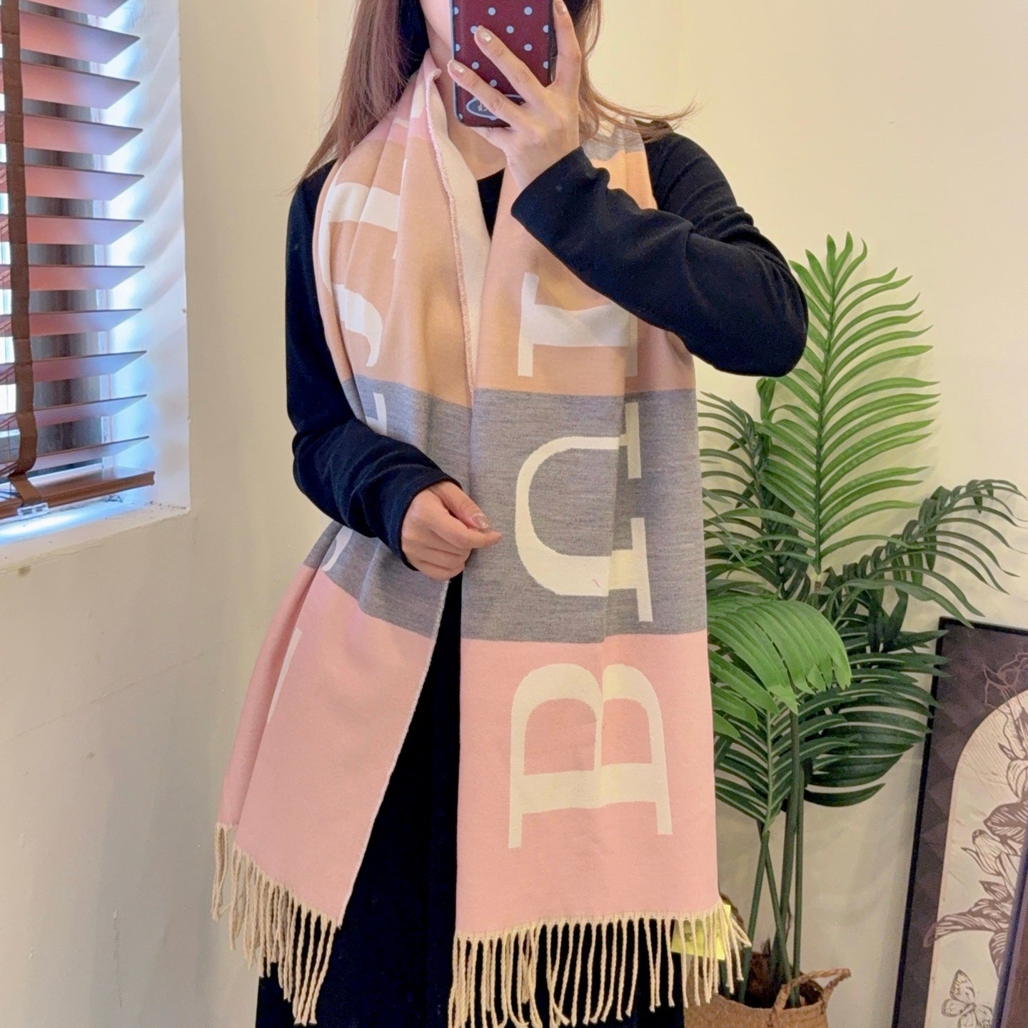 175RR16WDE Stylish Winter Scarves