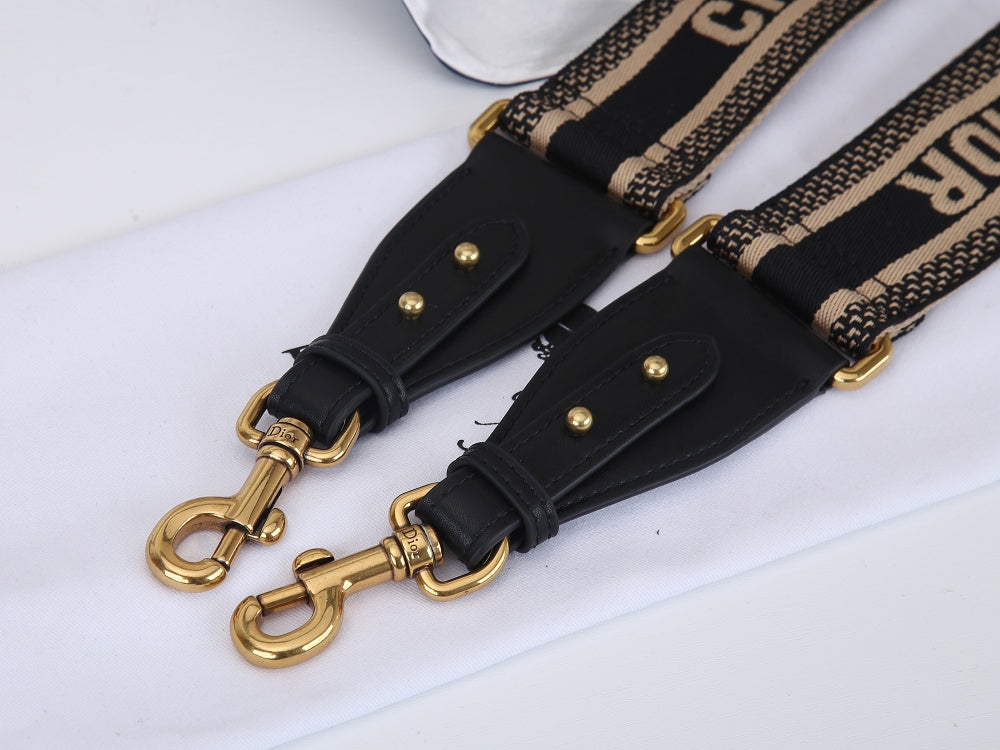 5D14BDE Stylish leather bag