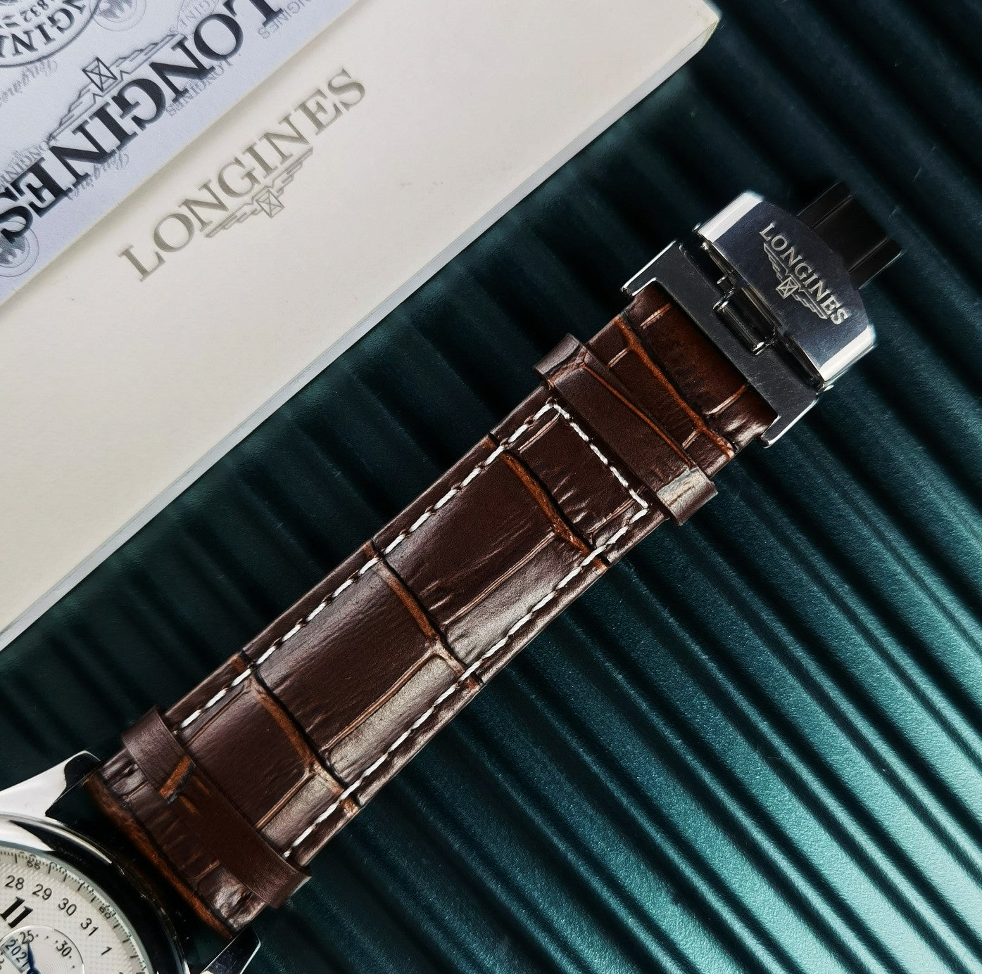 255RA42LDE Stylish Watches