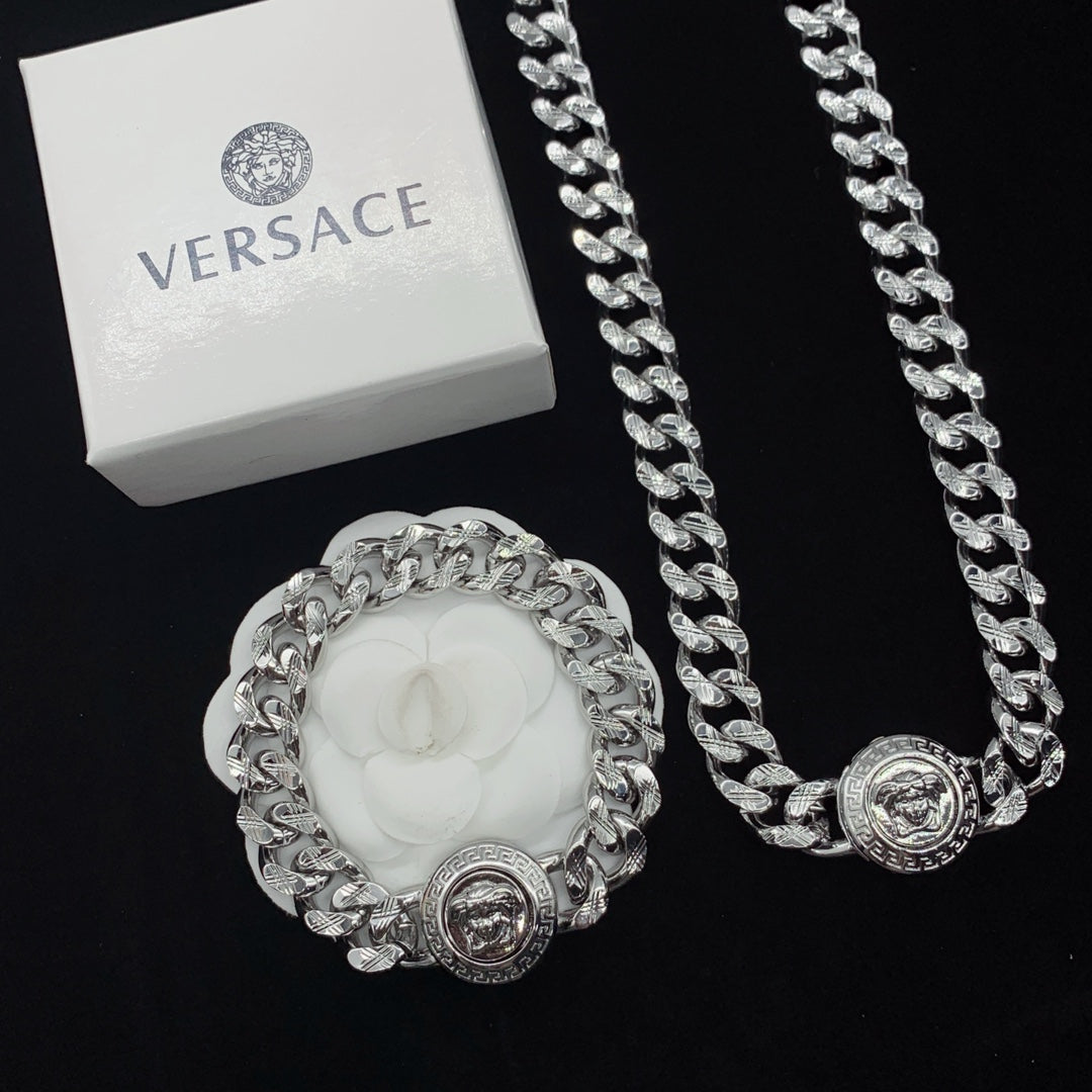 14V118XDE Stylish Necklaces