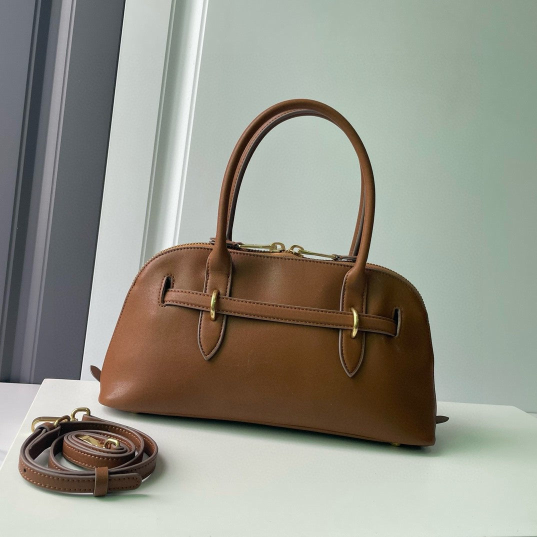 15RA40BDE Stylish leather bag