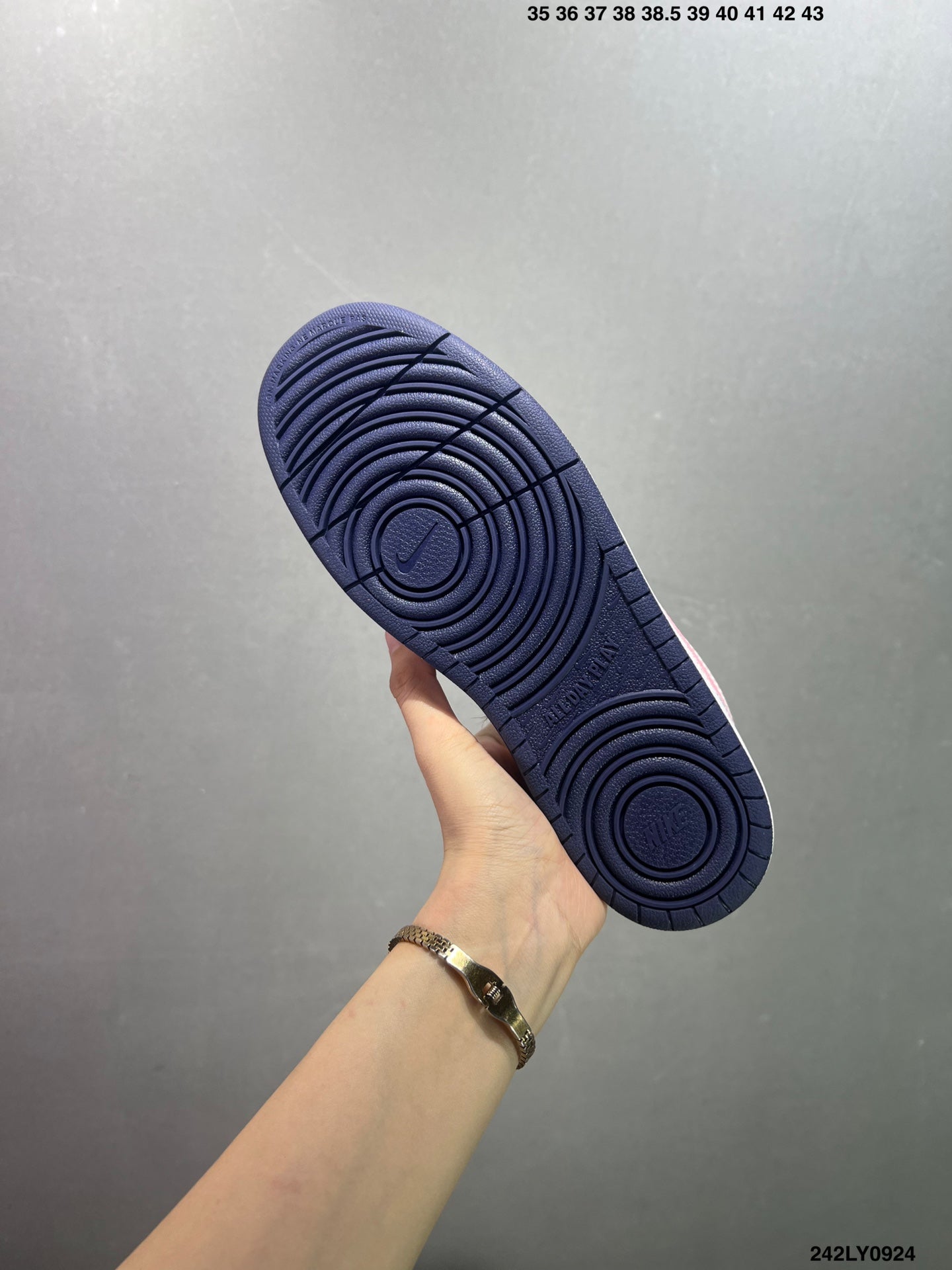435ZA21ZDE Stylish shoes