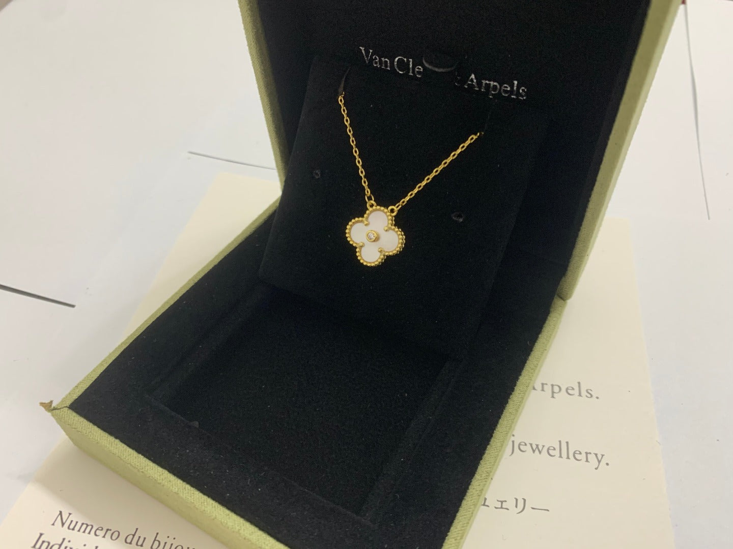 5XVA185XDE Stylish 1 flower necklace