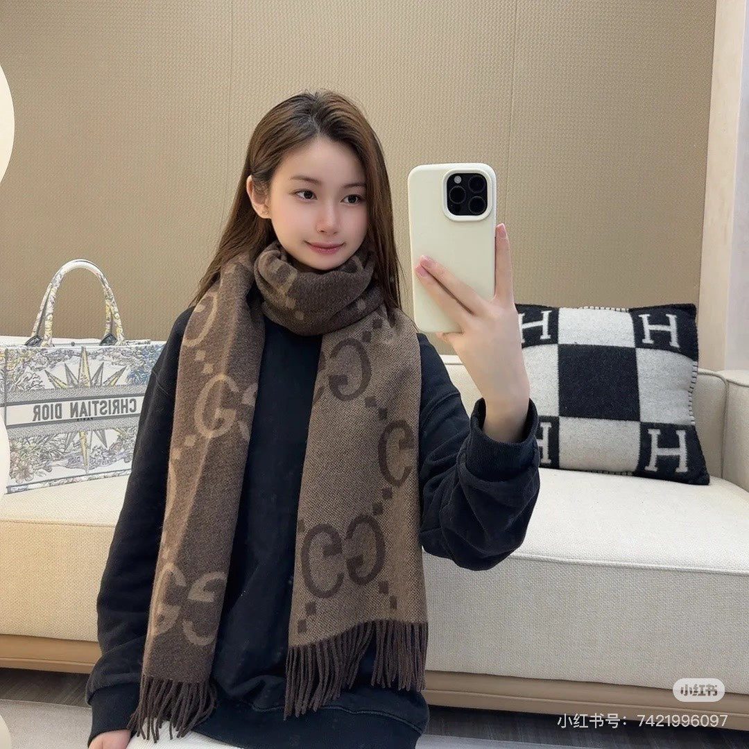 175RB28WDE Stylish Winter Scarves