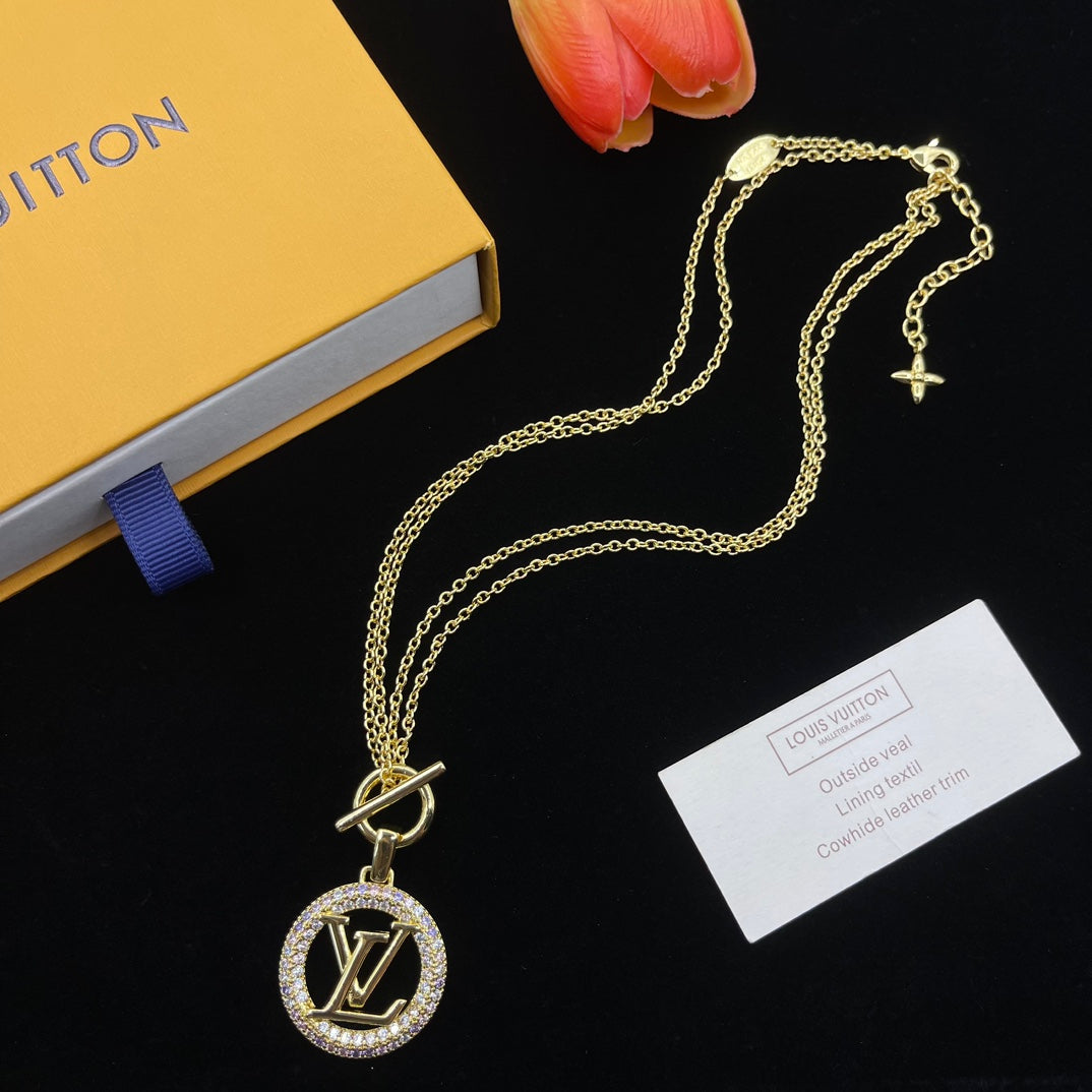 14E1097XDE Stylish Necklaces