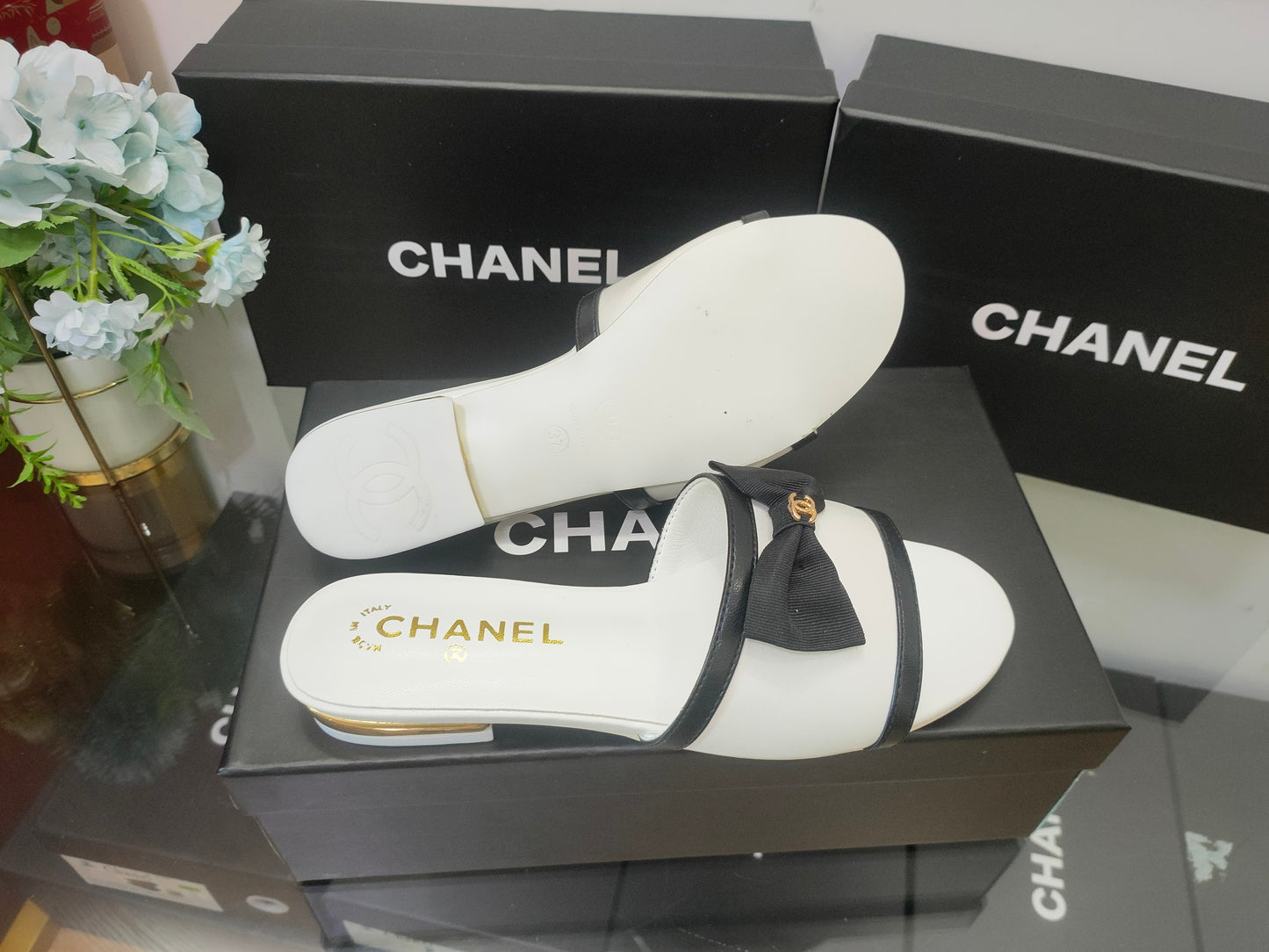 14C31ZDE Stylish slippers