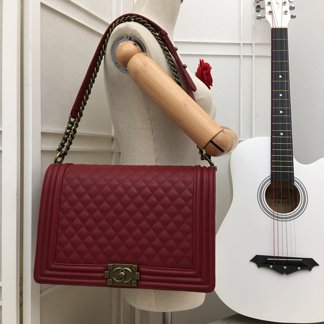 5C60BDE Stylish leather bag