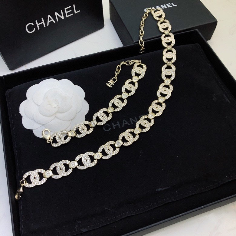 1C19XDE Stylish Bracelets