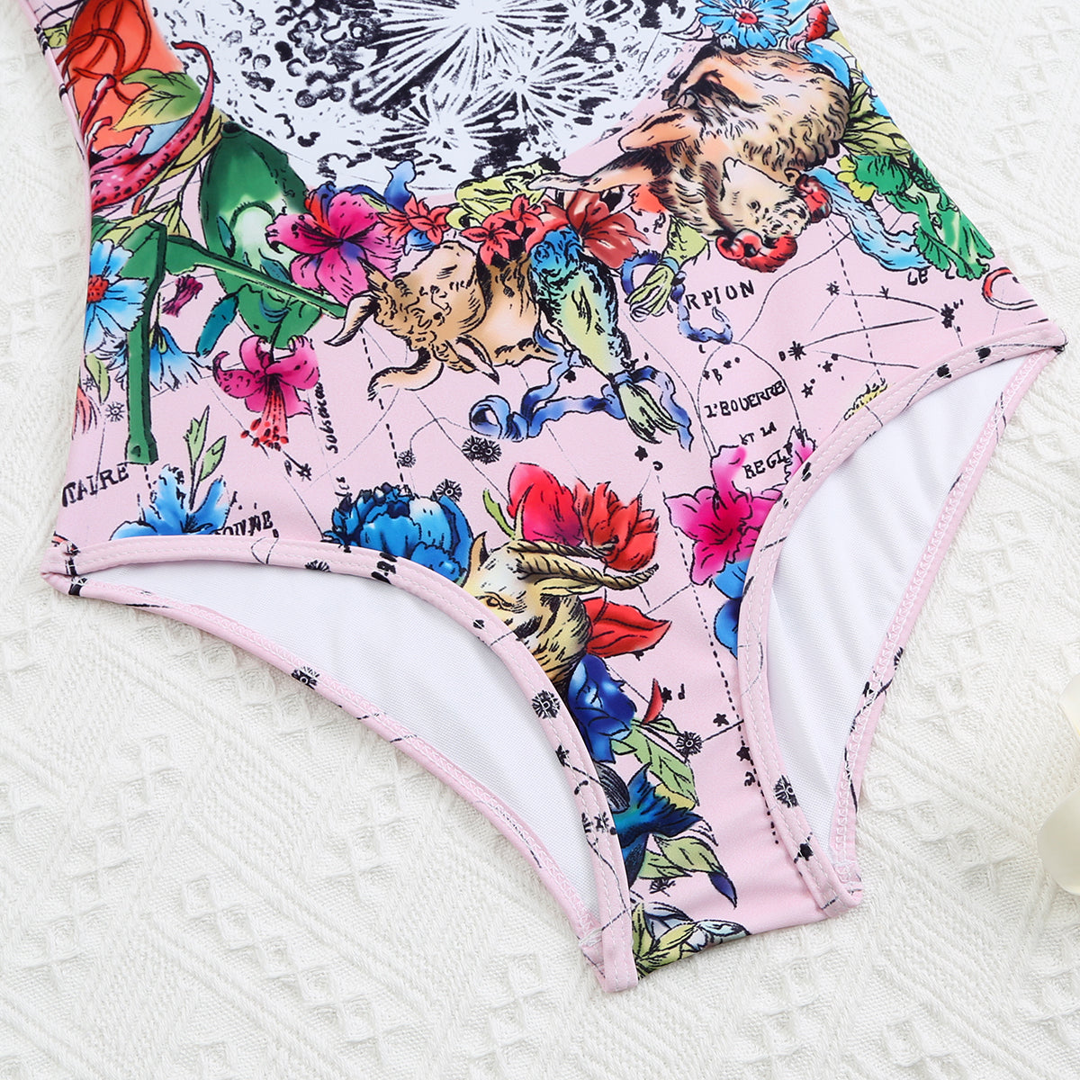 14D173YDE Stylish Bikini swimsuit
