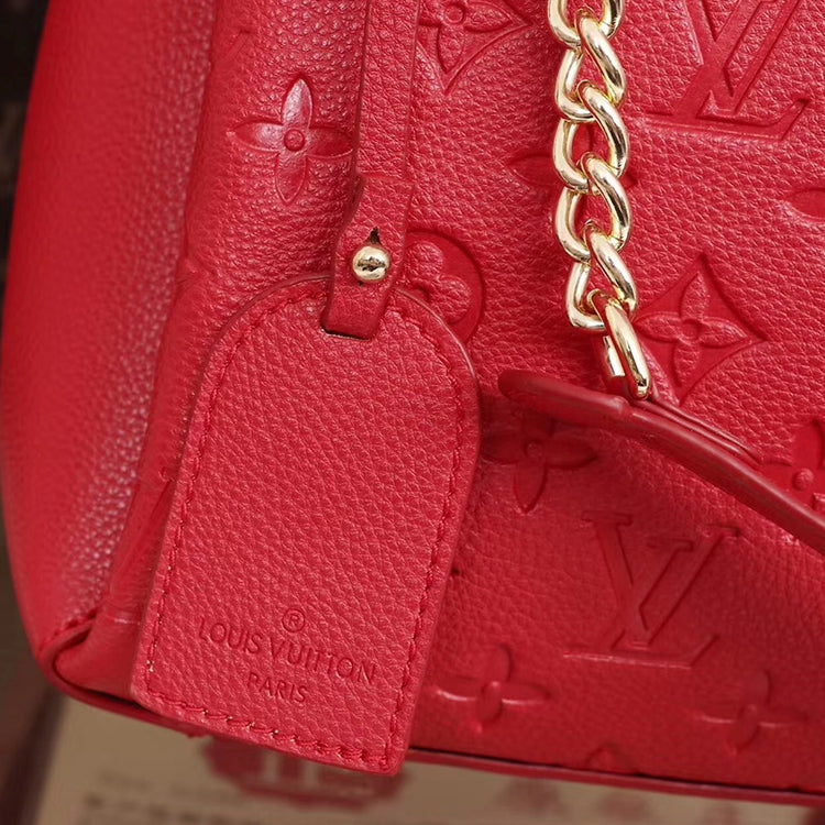 2E24BDE Stylish leather bag
