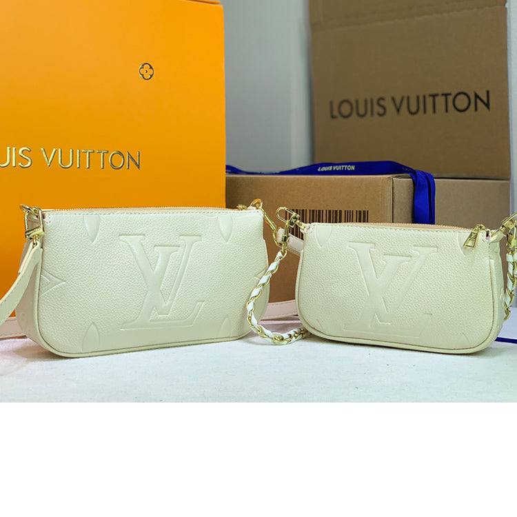 AE102BDE Stylish leather bag
