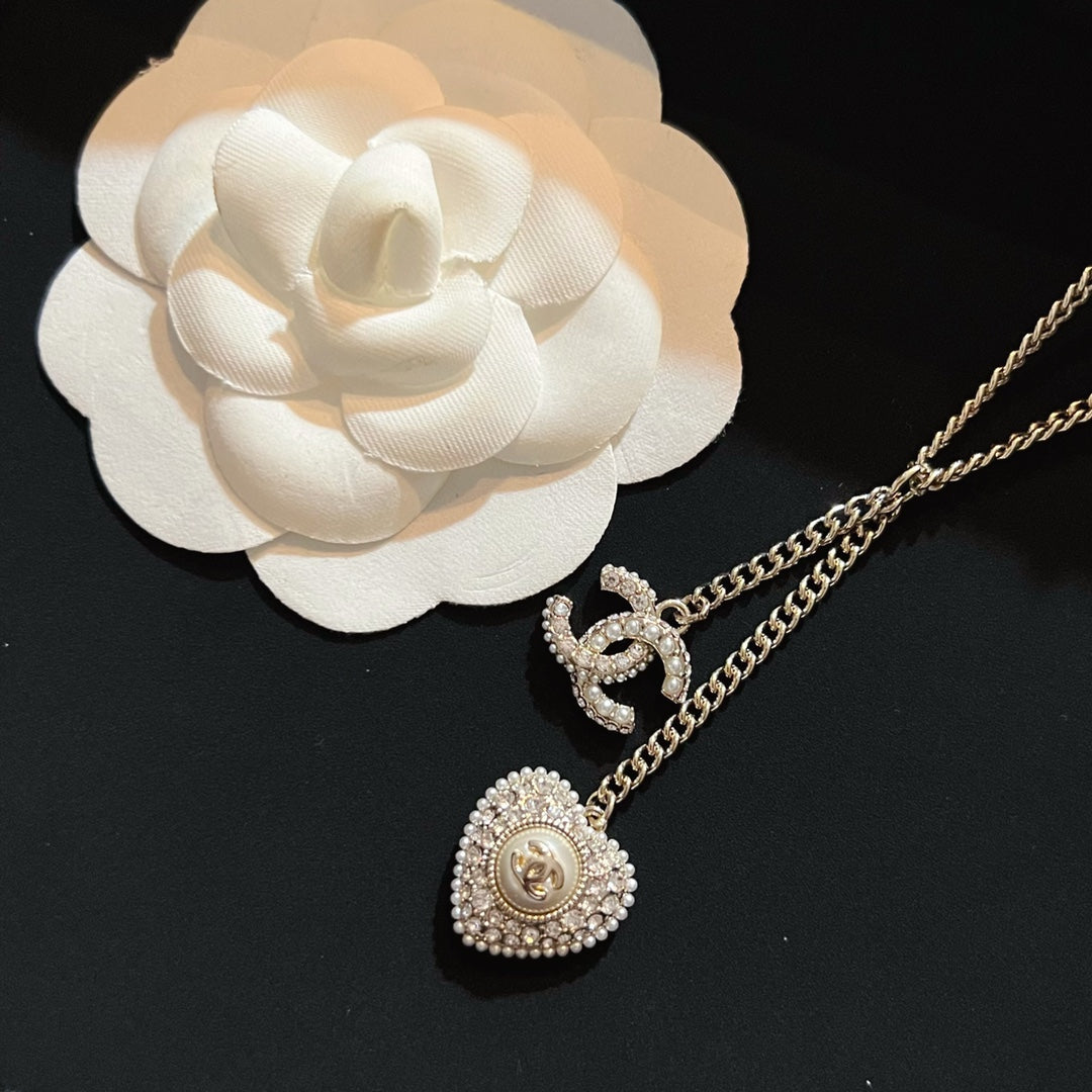 175RC38XDE Stylish Necklaces