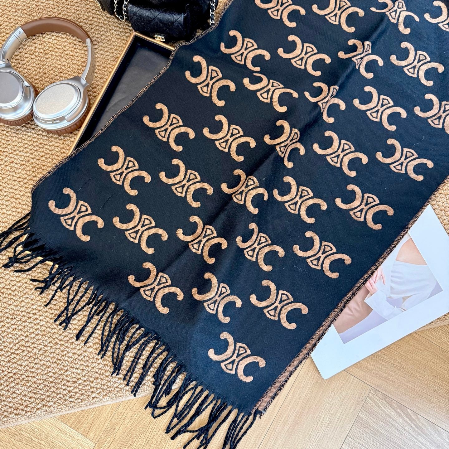 175RA15WDE Stylish Winter Scarves