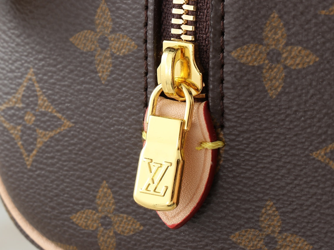 15RE69BDE Stylish leather bag