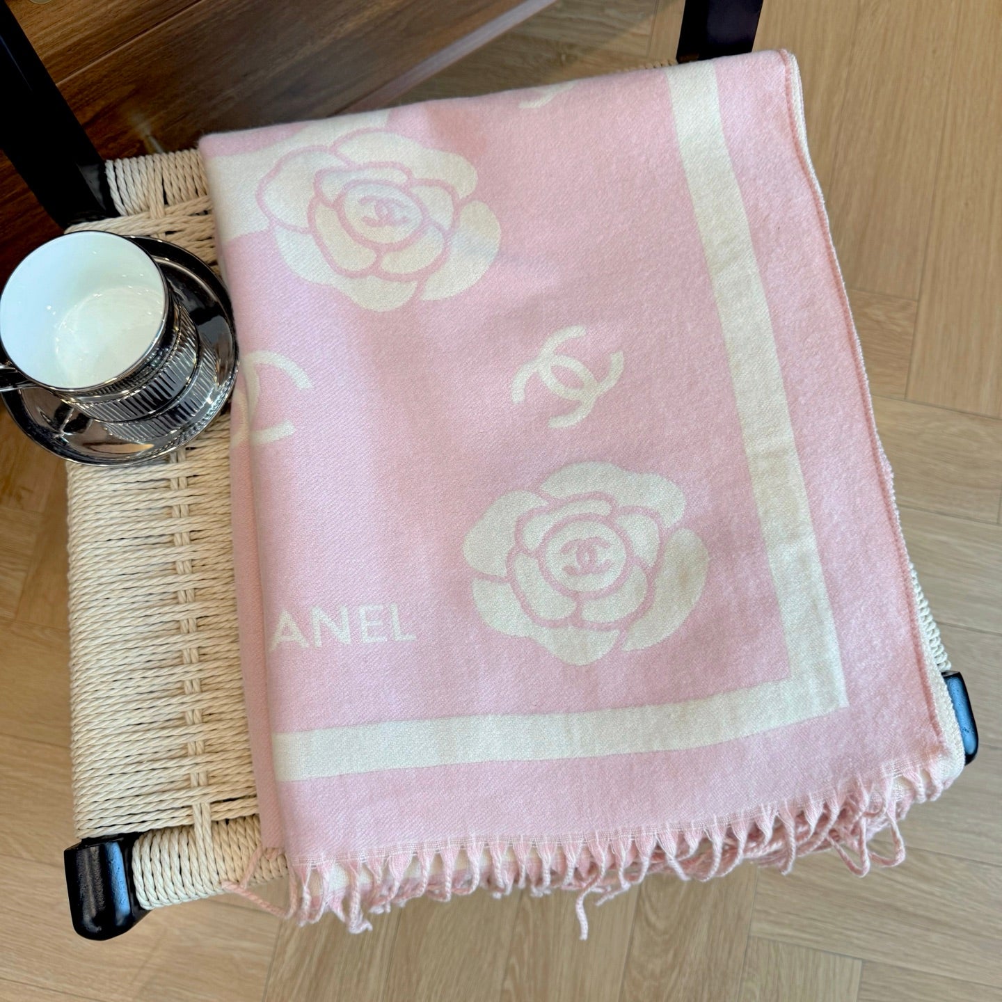 185RC68WDE Stylish Winter Scarves