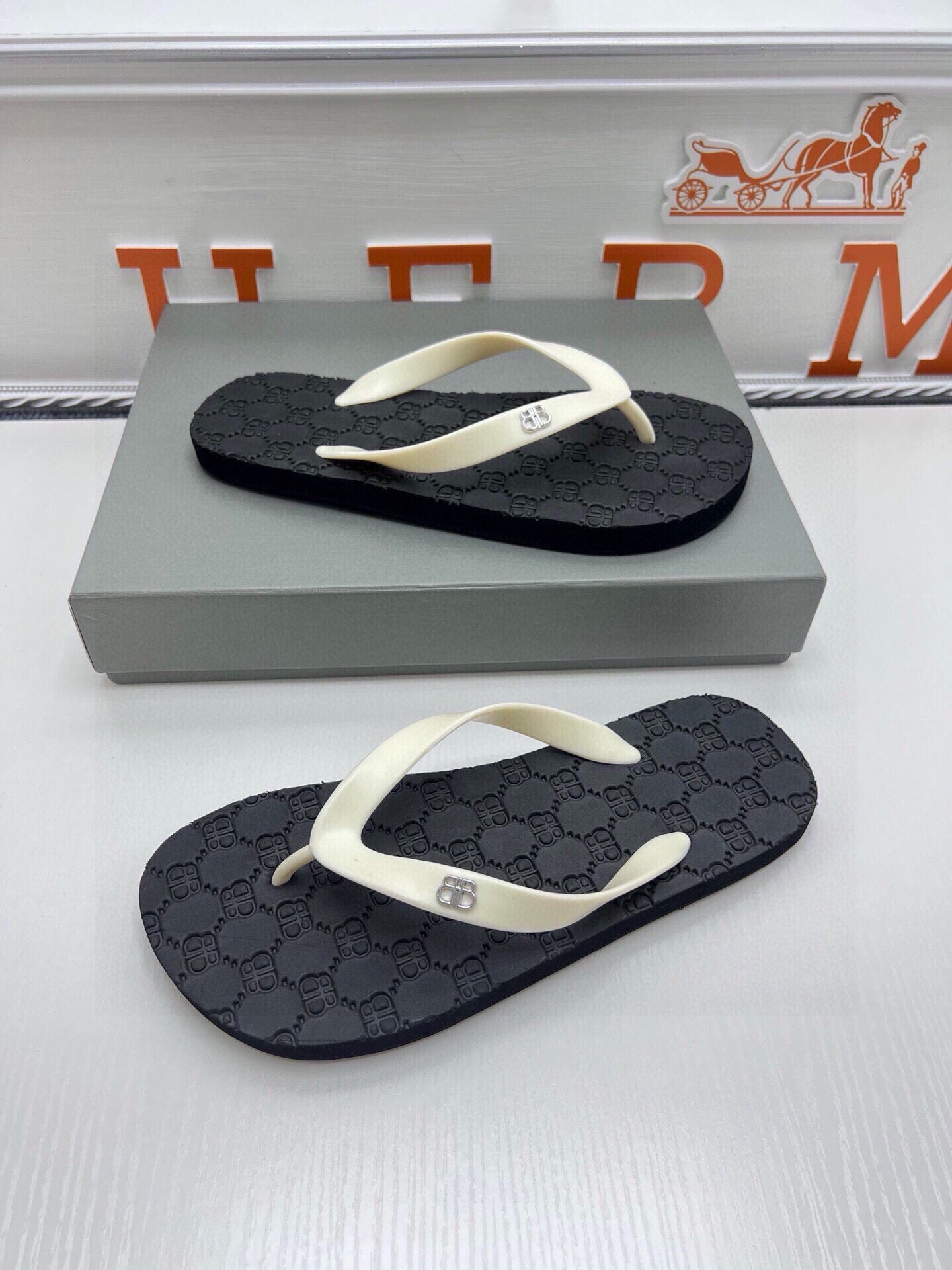 535ZJ297ZDE Stylish Slippers