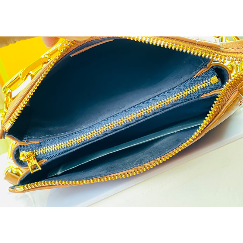 3E160BDE Stylish leather bag