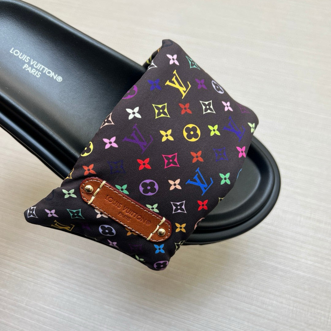 5QE6ZDE Stylish Slippers