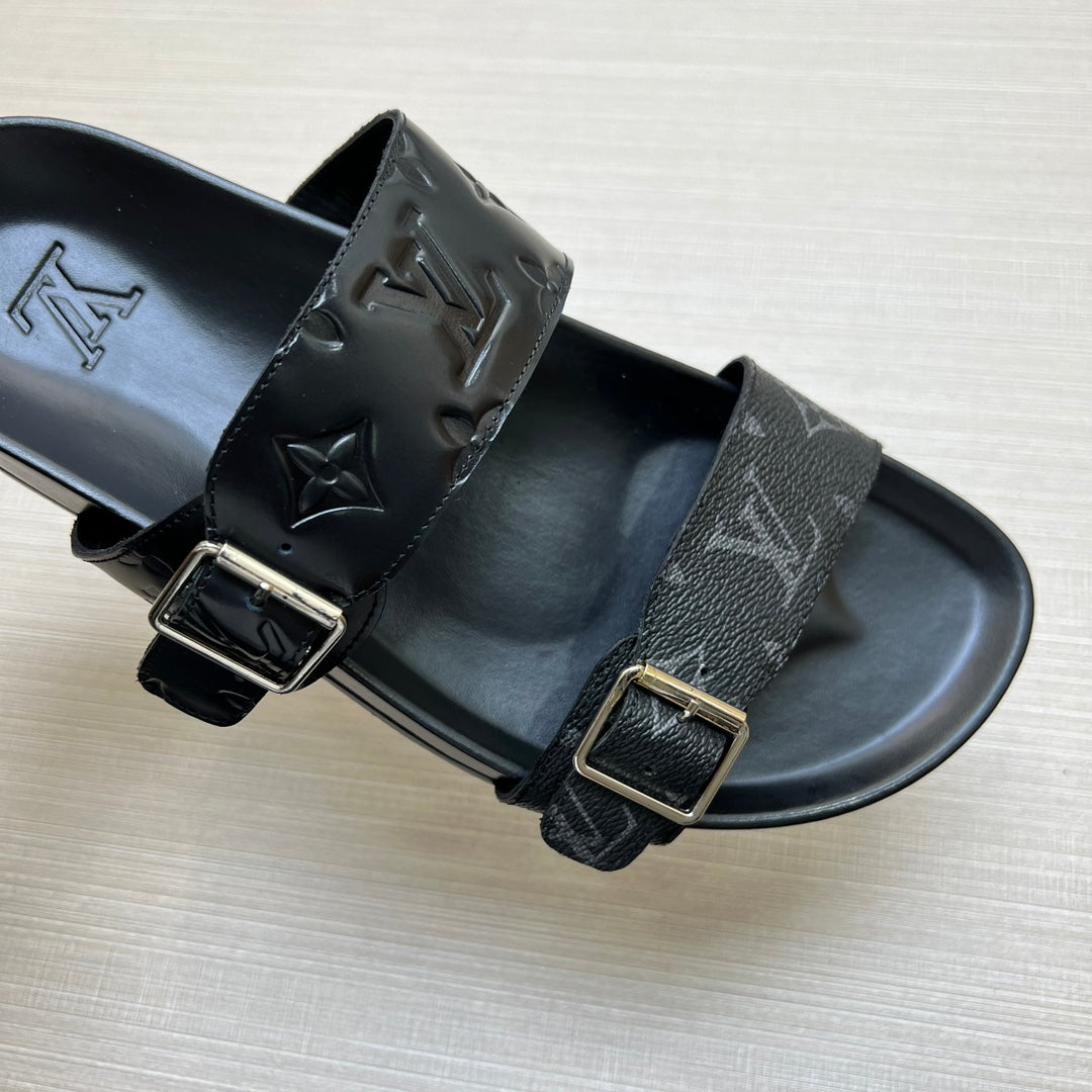 54E87ZDE Stylish slippers