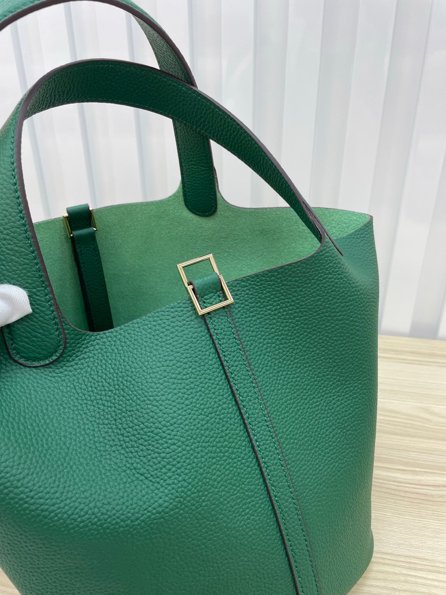 15RH5BDE Stylish leather bag