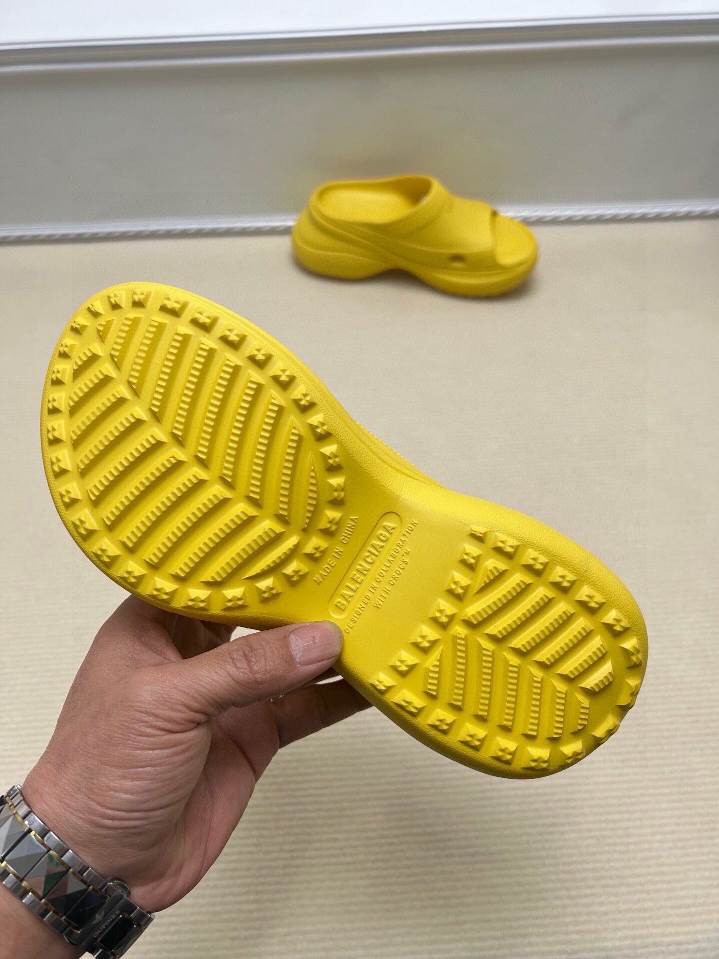 54J41ZDE Stylish slippers Sole thickness 6cm