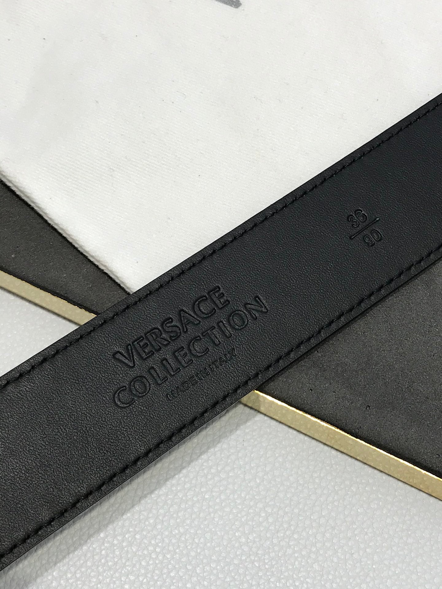 14V84PDE Stylish High quality belt With full package