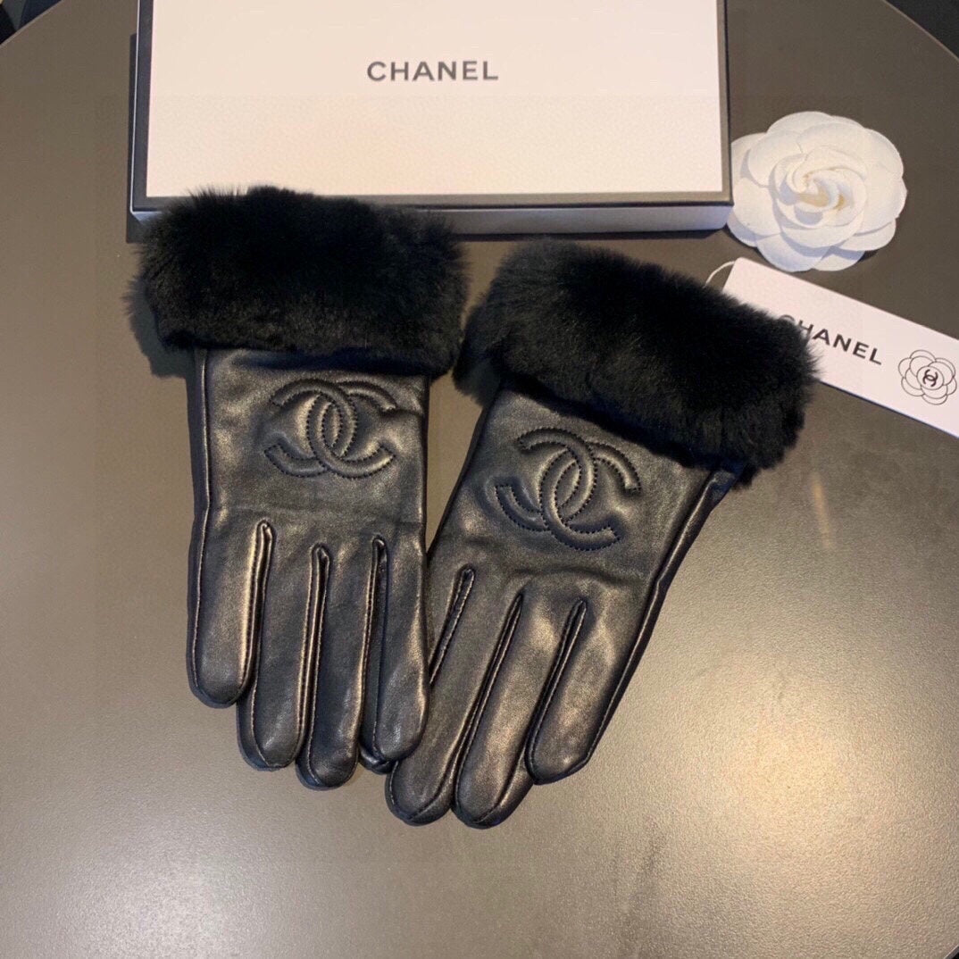 24C96SDE Stylish gloves