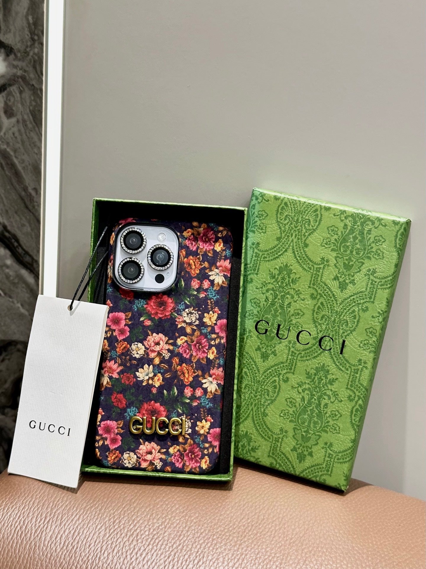 135RB195ADE Stylish Phone Case