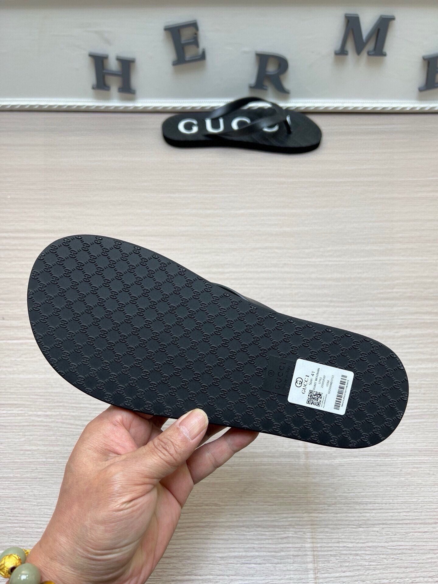 54B39ZDE Stylish slippers