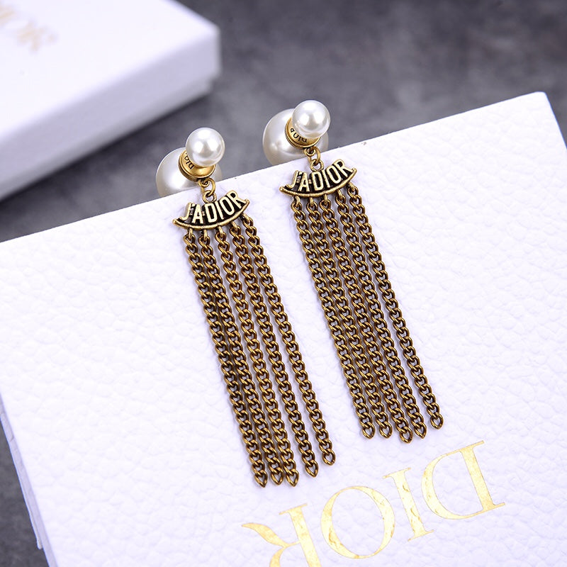 14D803EDE Stylish Earrings