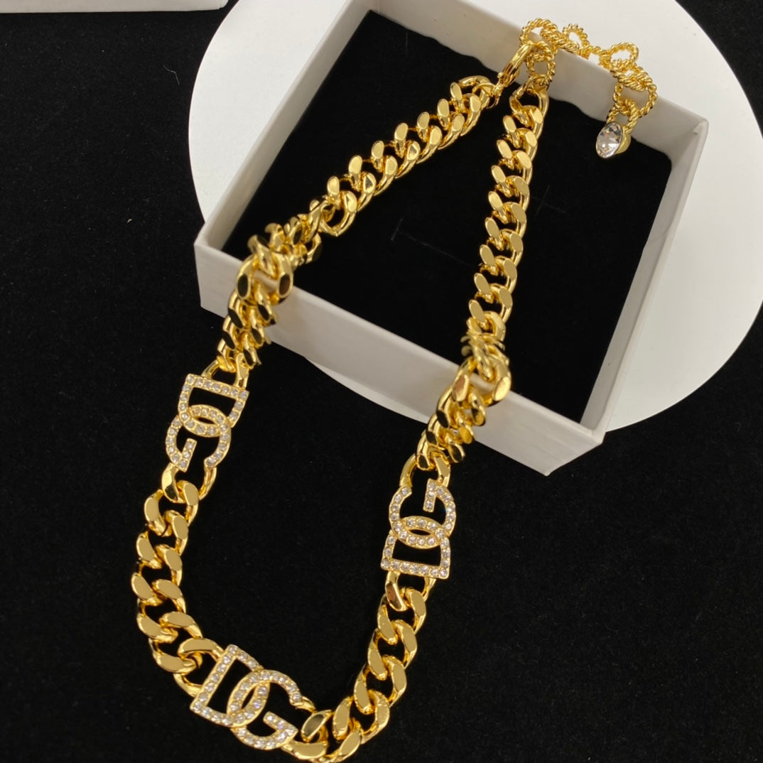 1XA581XDE Stylish rEarrings Bracelets Necklaces