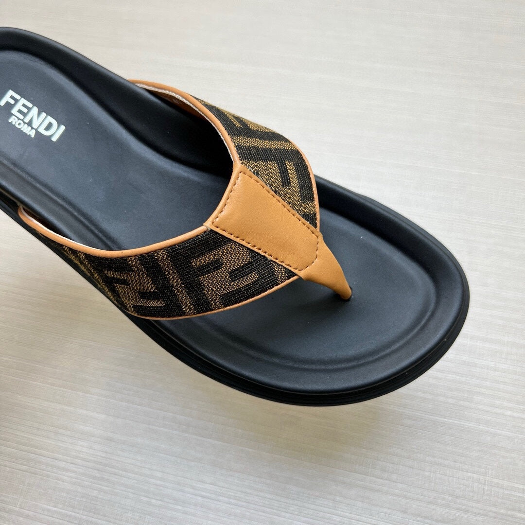 5LF222ZDE Stylish Slippers