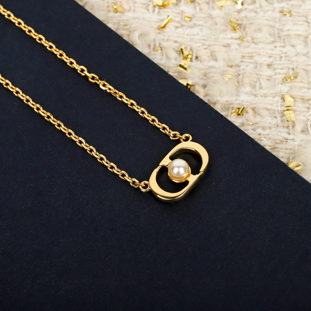 175RD87XDE Stylish Necklace