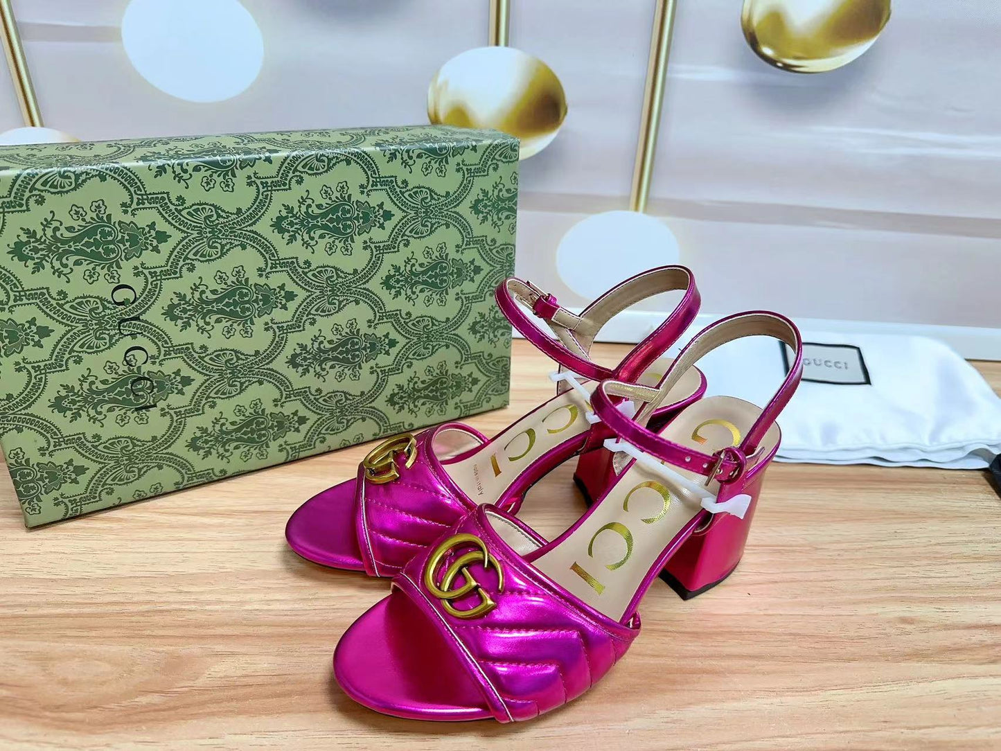 14B182ZDE Stylish High heels Heel height 7cm