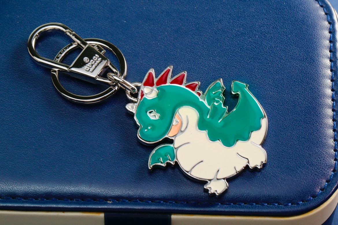 3RE17ADE Stylish key closure