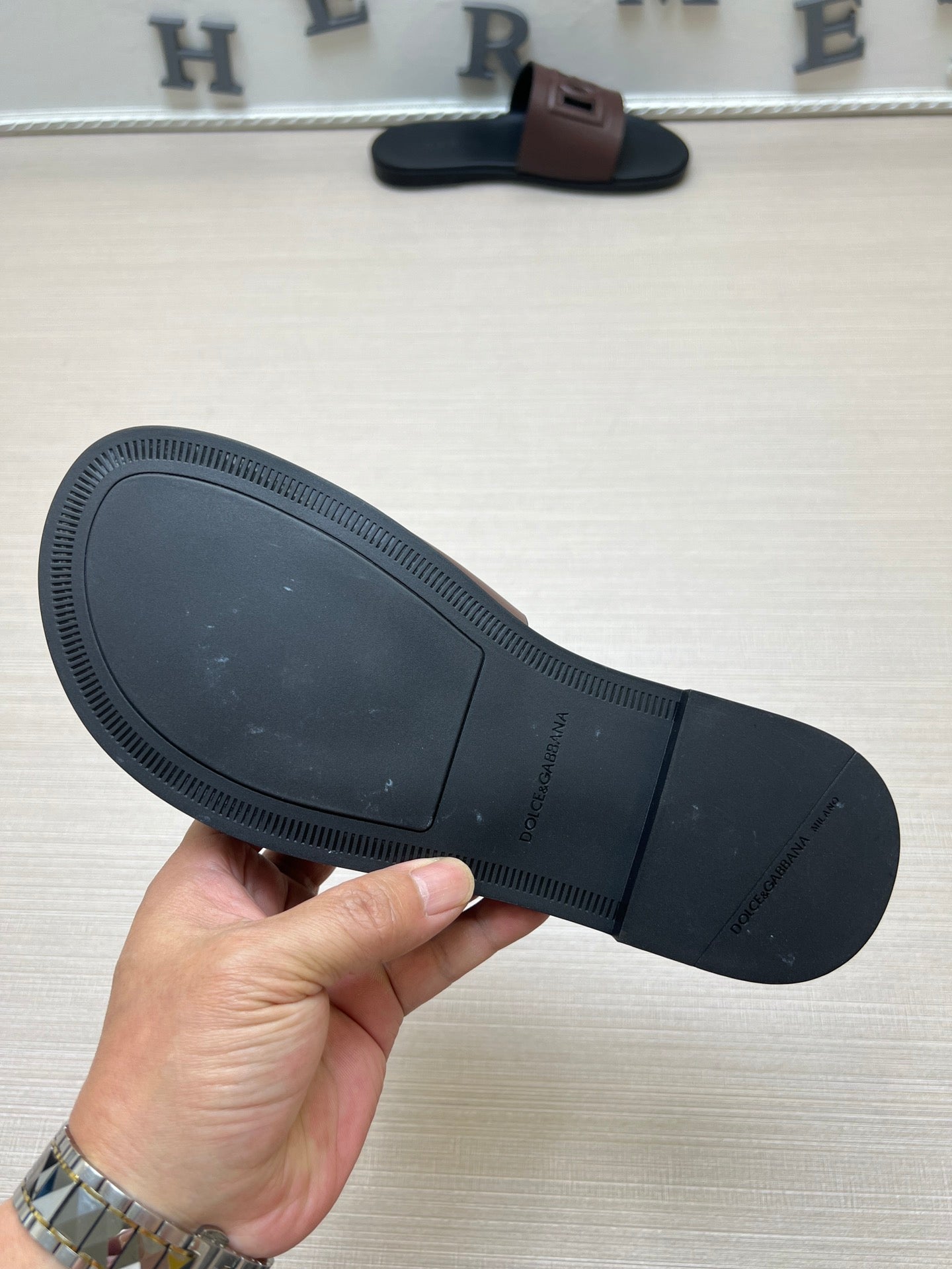 54A63ZDE Stylish slippers