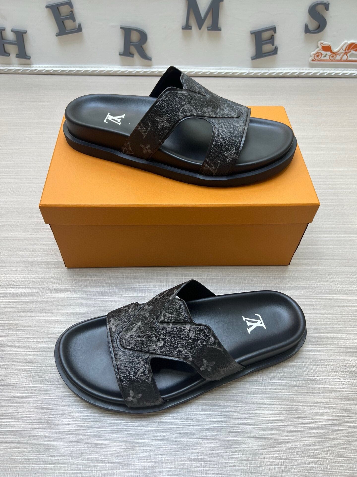 5LE228ZDE Stylish Slippers