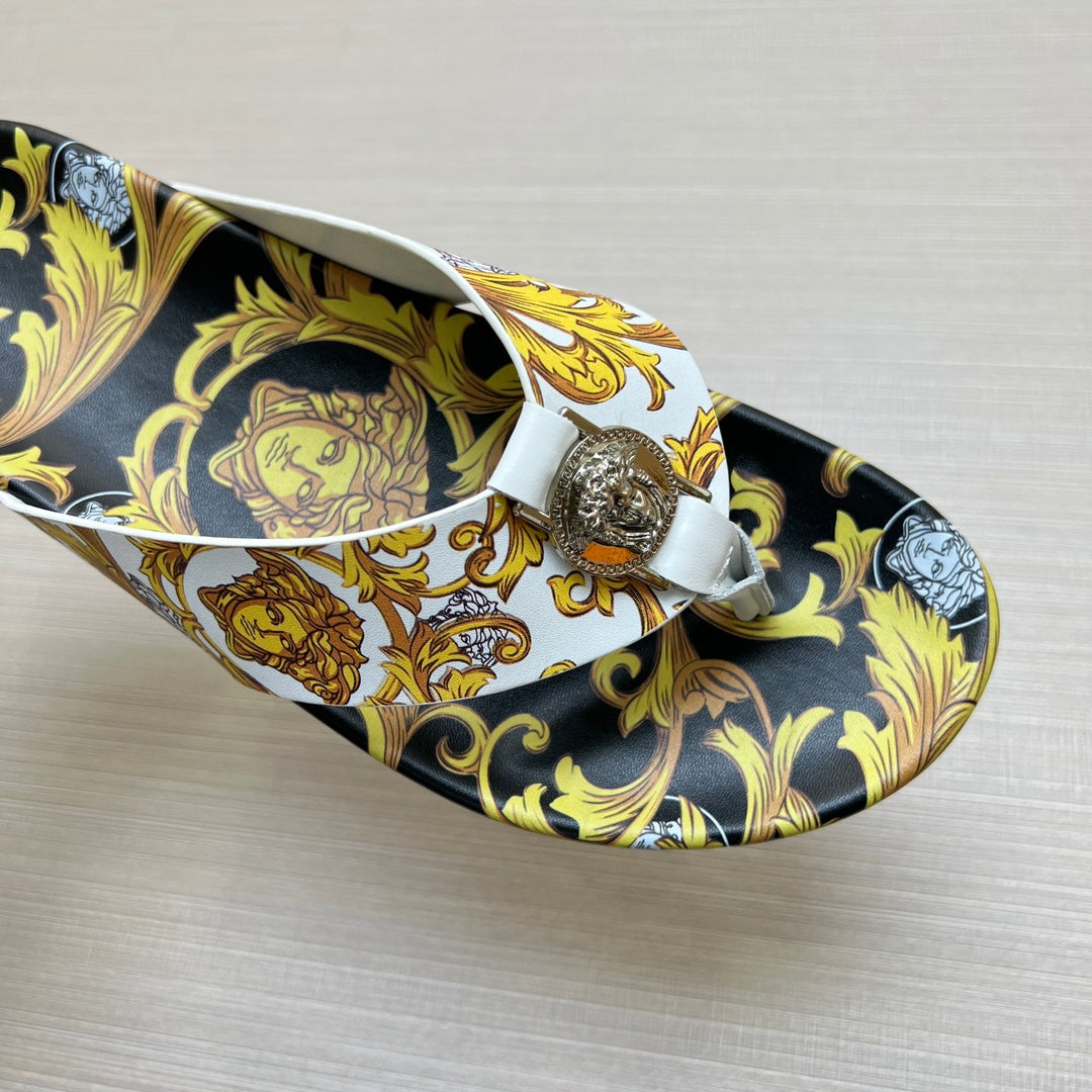 54V96ZDE Stylish slippers