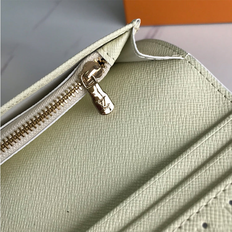 E2BDE Stylish leather wallets