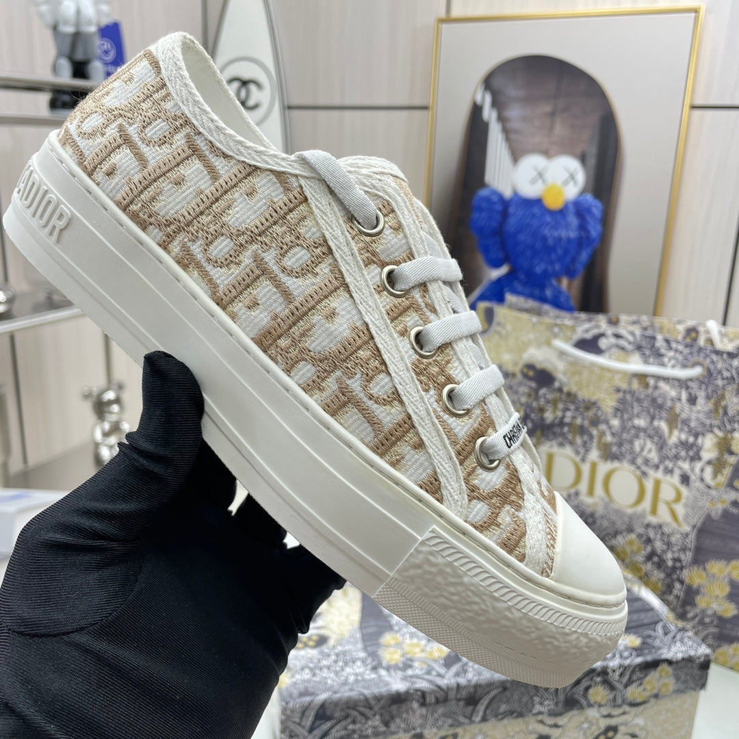 1XD65ZDE Stylish shoes