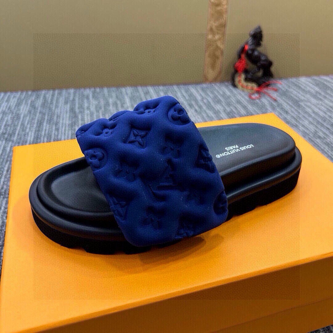 5QE13ZDE Stylish Slippers