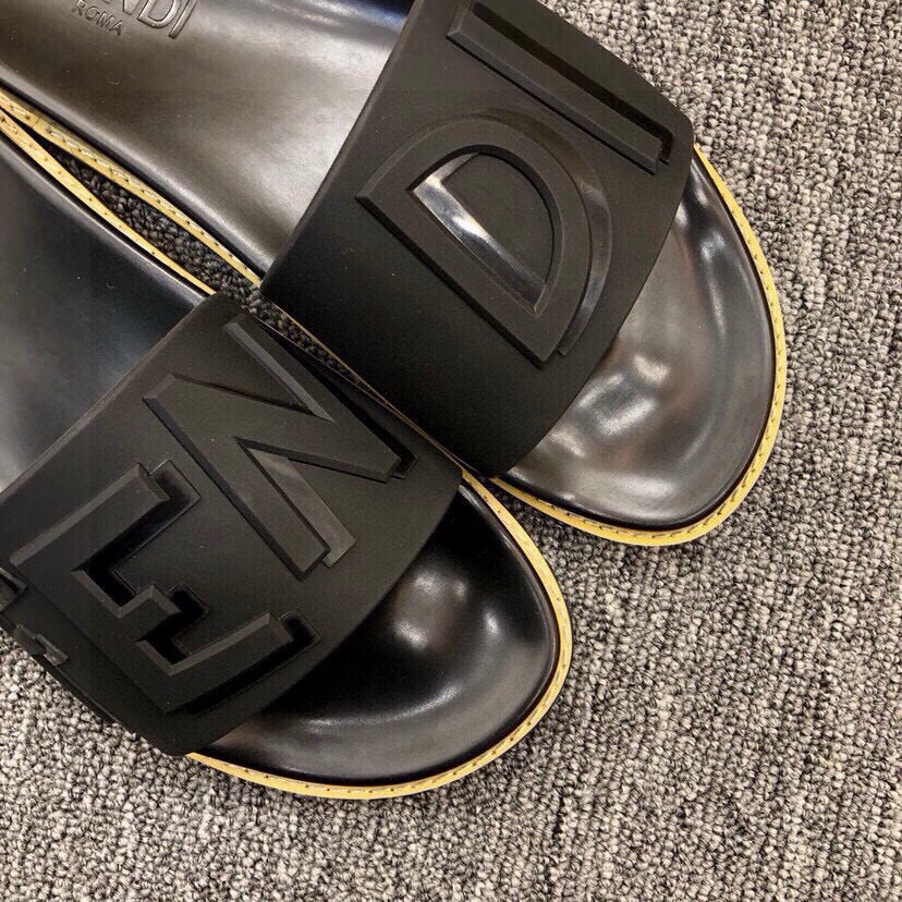 535ZF288ZDE Stylish Slippers