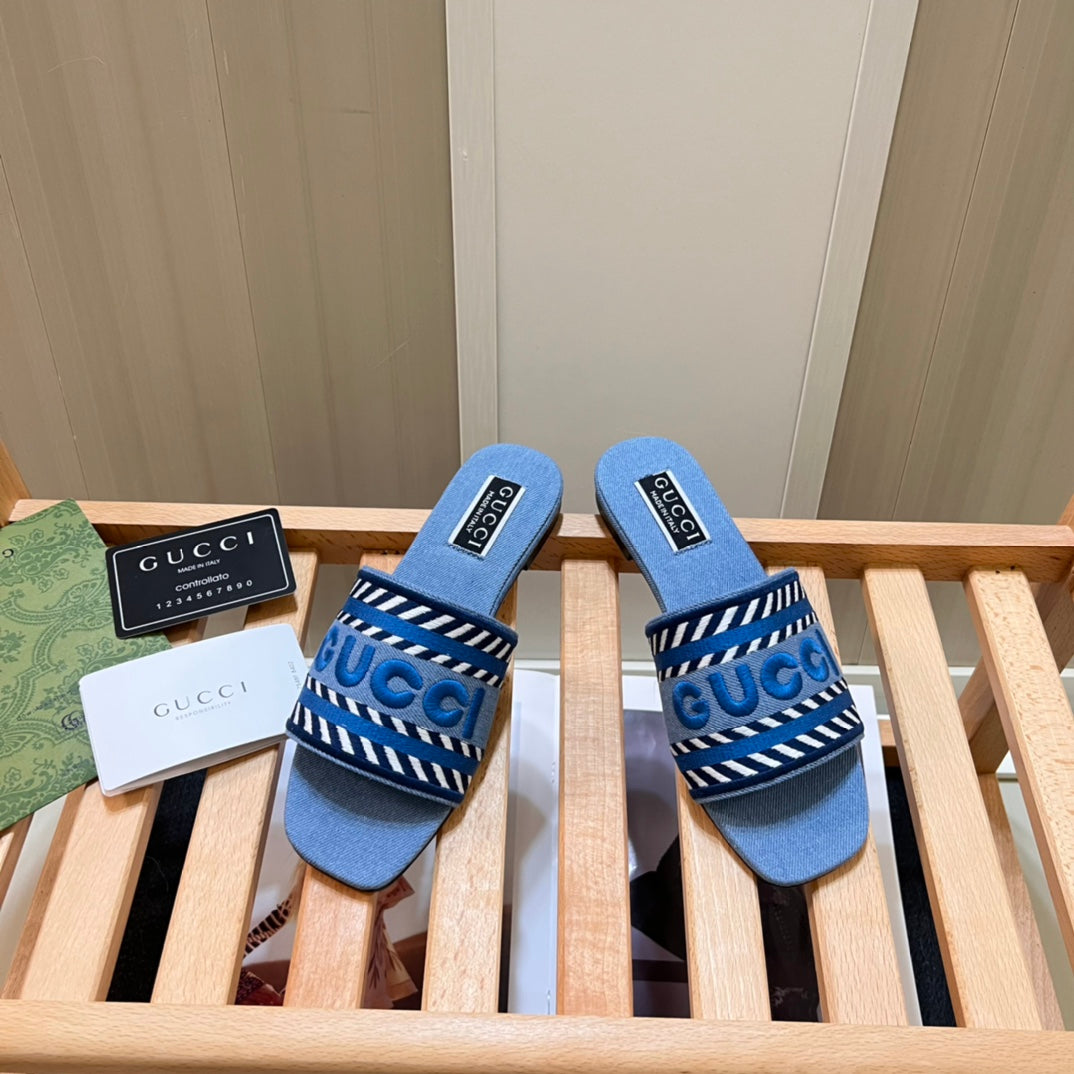 14B6ZDE Stylish Slippers